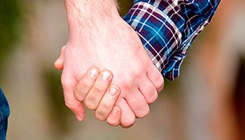Casais homoafetivos e a adoção