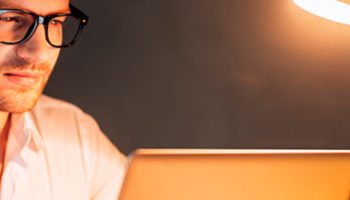 Como um advogado pode promover o trabalho sem ferir a ética jurídica?