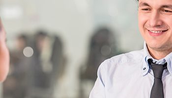Quanto devo cobrar por meu trabalho de advogado correspondente?